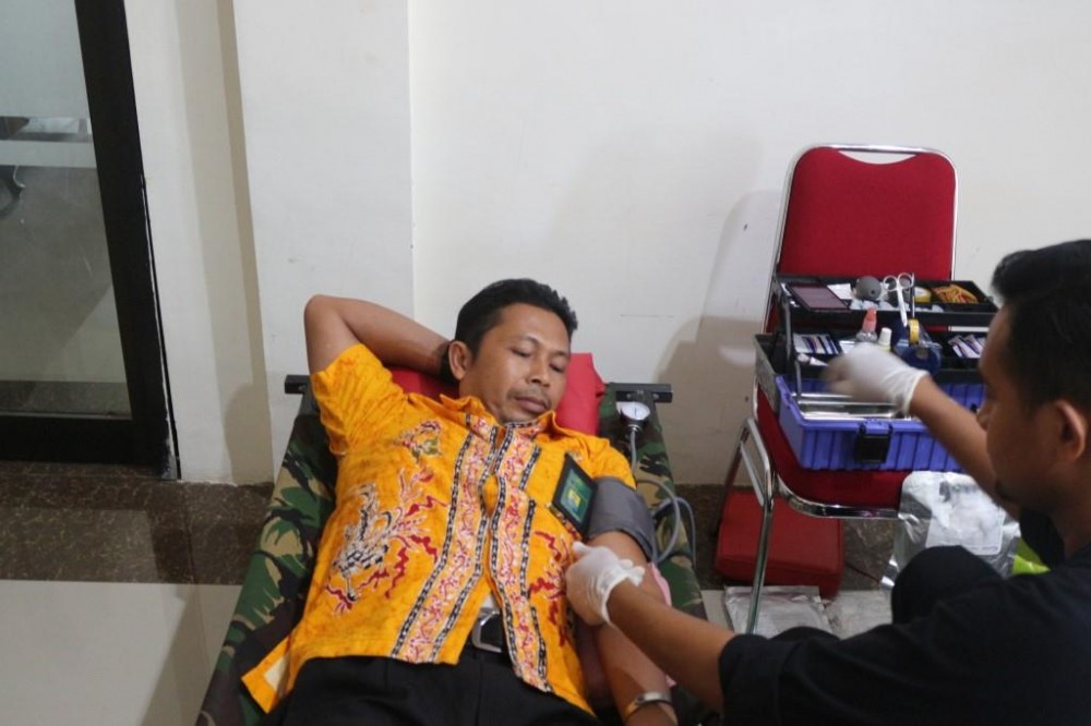 Donor 8