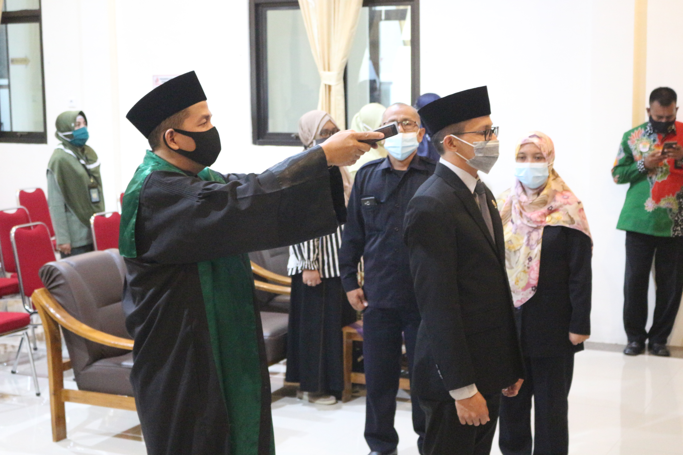 PELANTIKAN DAN PENGAMBILAN SUMPAH JABATAN KEPALA SUB BAGIAN TEKNOLOGI INFORMASI DAN PELAPORAN