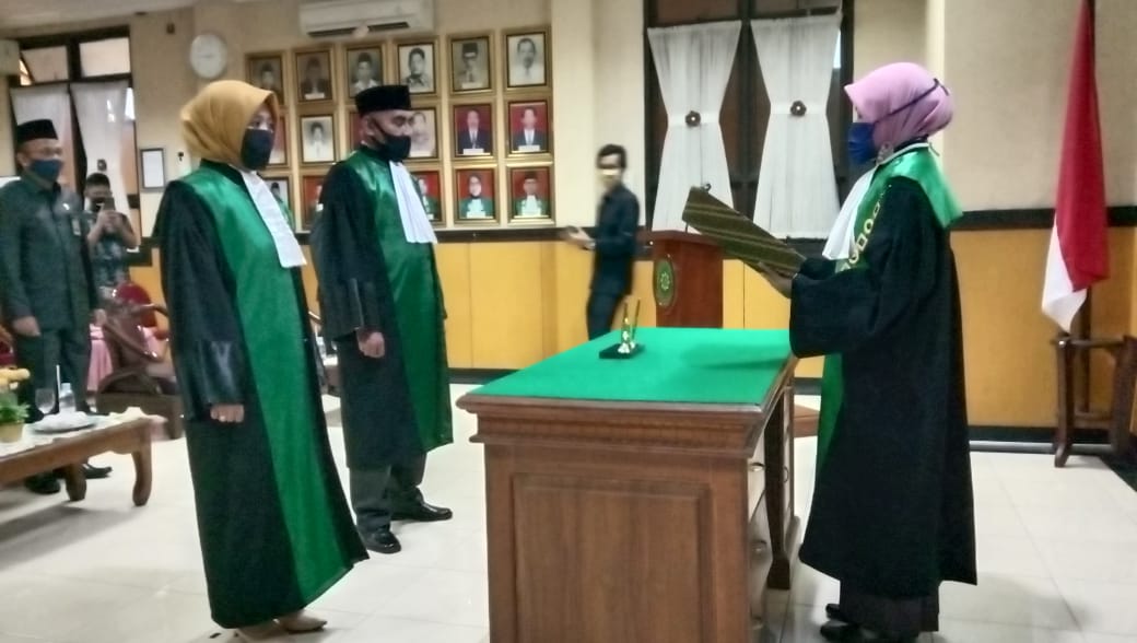 PELANTIKAN HAKIM PENGADILAN AGAMA SITUBONDO MENJADI HAKIM PENGADILAN AGAMA MOJOKERTO
